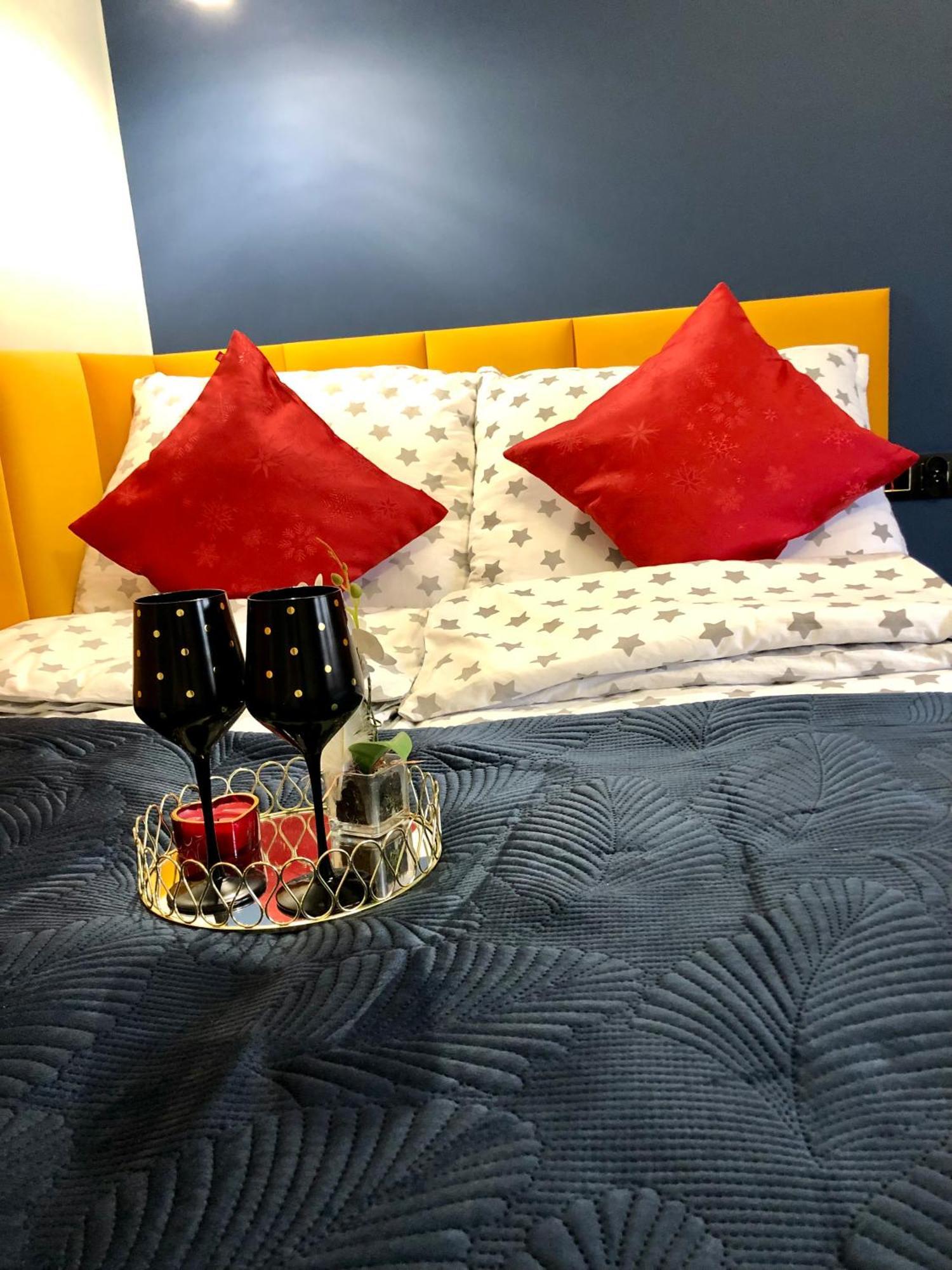 Golden Luxury Suite Nowy Dwór Mazowiecki エクステリア 写真
